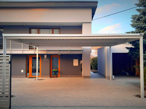 ROVNÝ AUTOPŘÍSTŘEŠEK STEEL STRAIGHT D - trapézová střecha