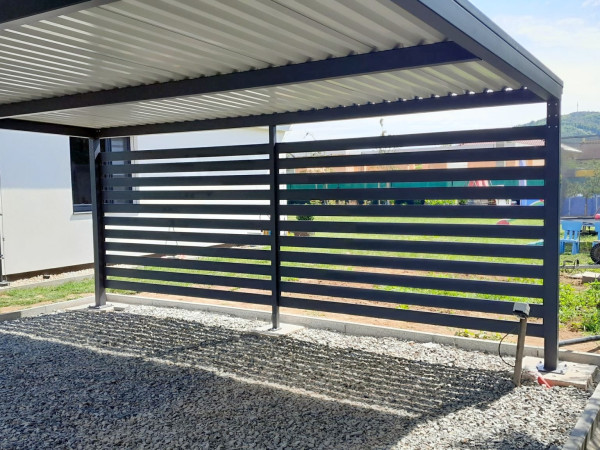 ROVNÝ AUTOPŘÍSTŘEŠEK STEEL STRAIGHT D - trapézová střecha