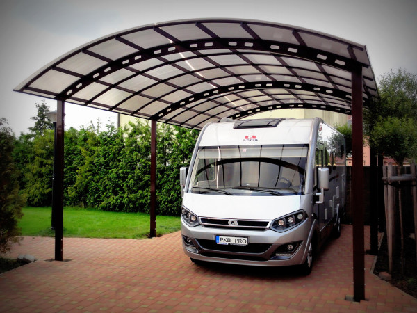 Přístřešek na karavan – kvalitní ochrana s obloukovou střechou