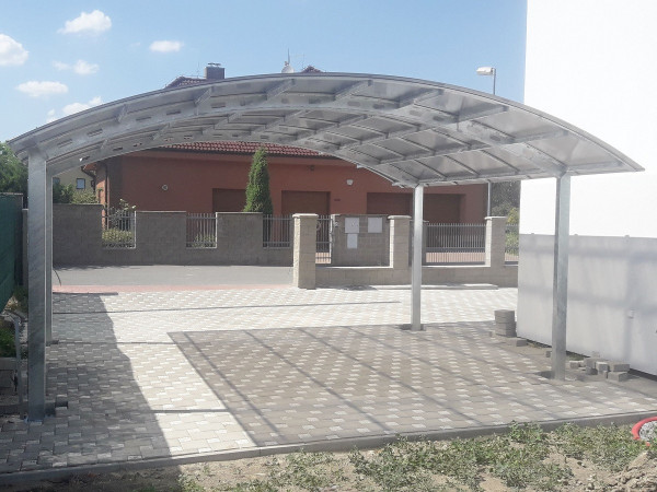 PŘÍSTŘEŠEK OBLOUKOVÝ STEEL D - 2 AUTA – polykarbonát