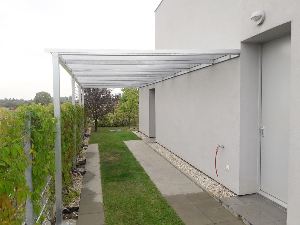 ROVNÝ STEEL STRAIGHT S - polykarbonátová střecha